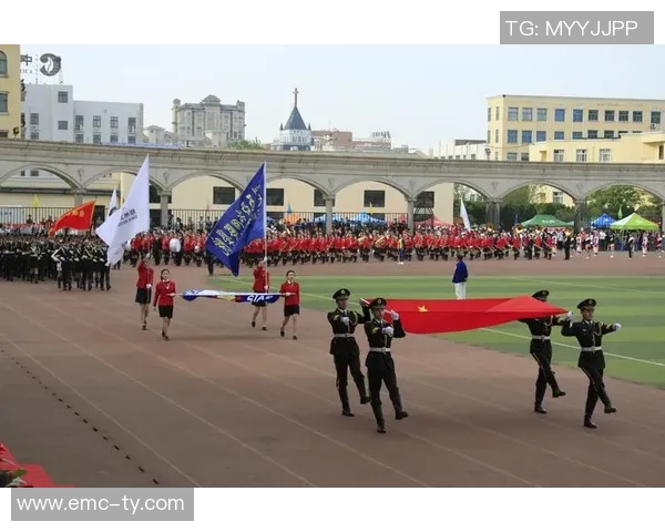 短裙风潮席卷天下足球展现青春活力与运动魅力